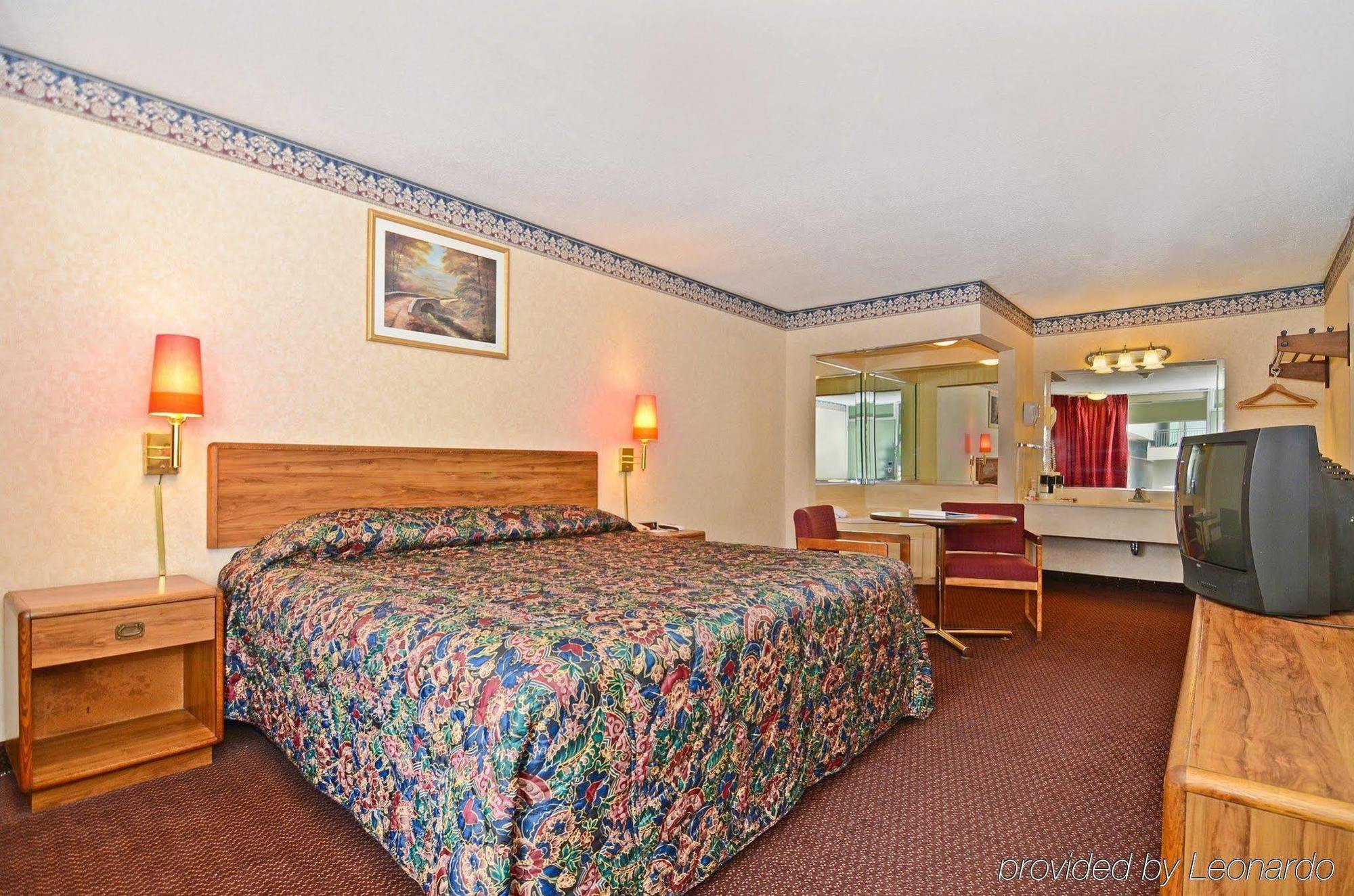 Red Carpet Inn & Suites Carneys Point/Wilmington Экстерьер фото
